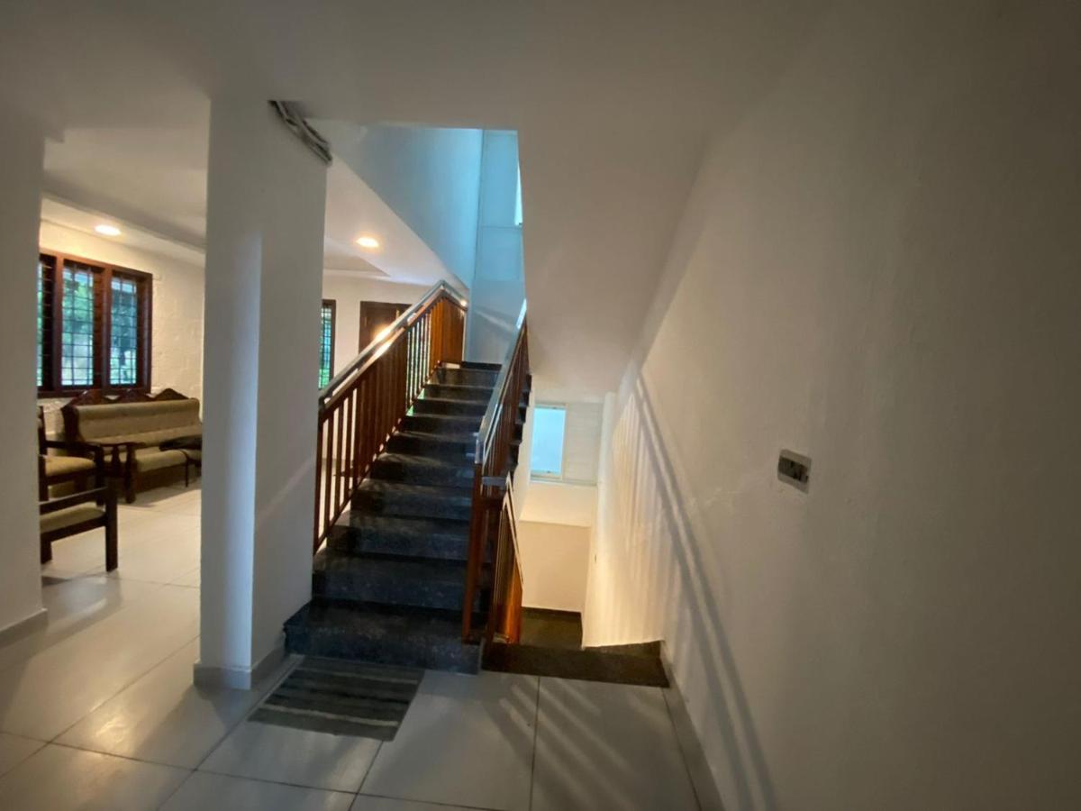 Five Bedroom Villa 蒙纳 外观 照片